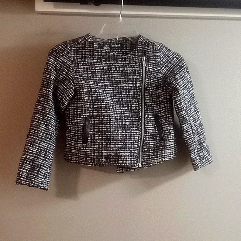 Girls dress coat, Kidpik exclusive design, Black and white Size Small (7/8) NWOT
